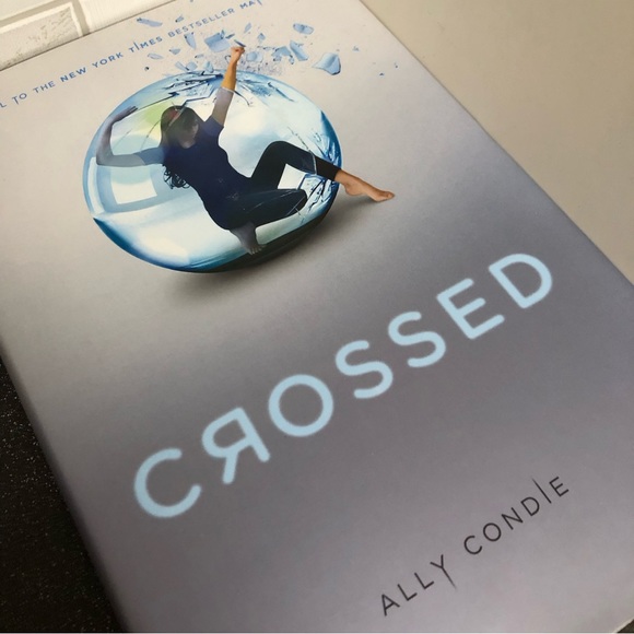 Crossed by Ally Condie - Picture 3 of 11